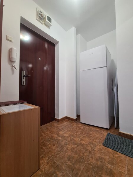 1 Decembrie, 4 minute M, garsoniera decomandata, DB1328.