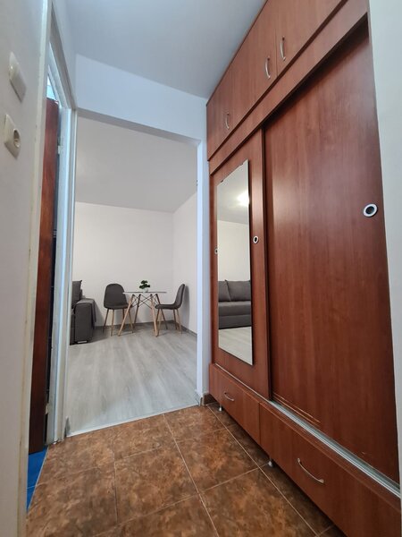 1 Decembrie, 4 minute M, garsoniera decomandata, DB1328.